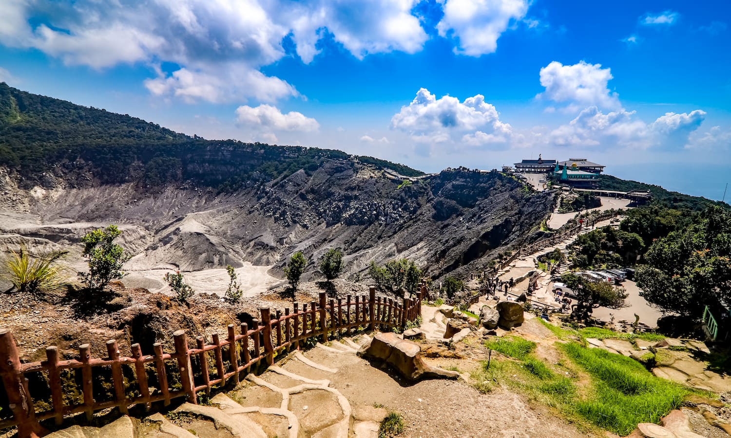 25 Tempat Wisata di Bandung Terbaik untuk Liburan Keluarga