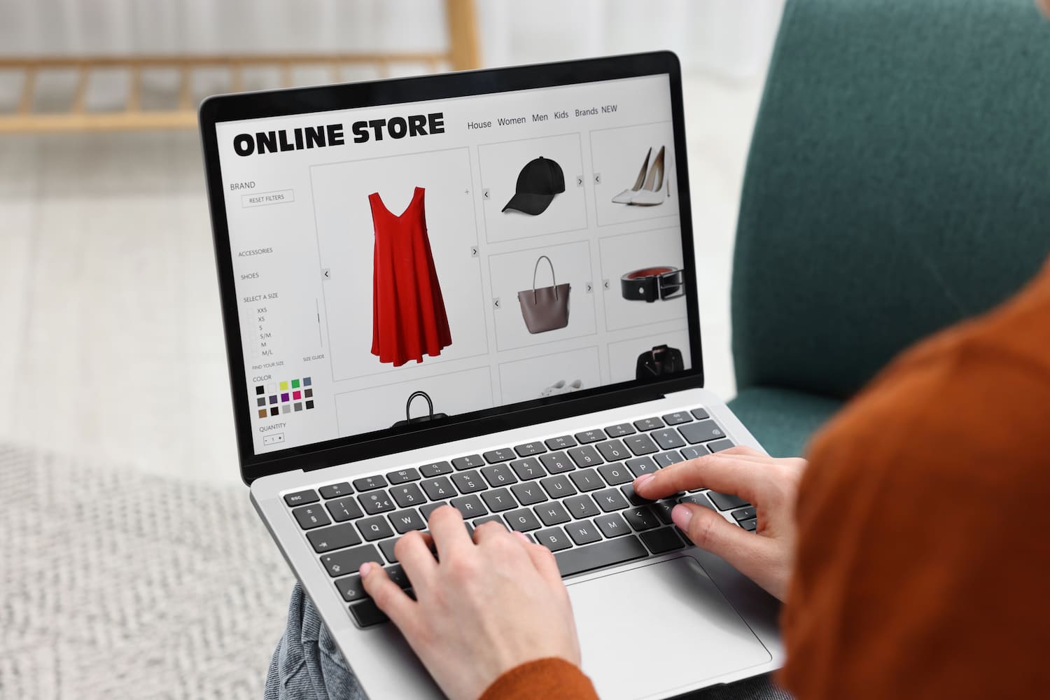 Memahami Proteksi dan Regulasi Platform Belanja Online Luar Negeri - DOKU.Promo