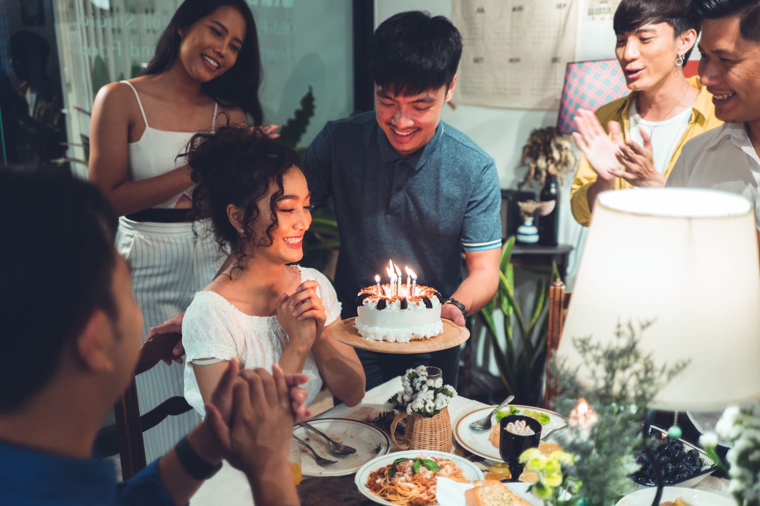 Rayakan Momen Spesial Lebih Hemat - DOKU.Promo