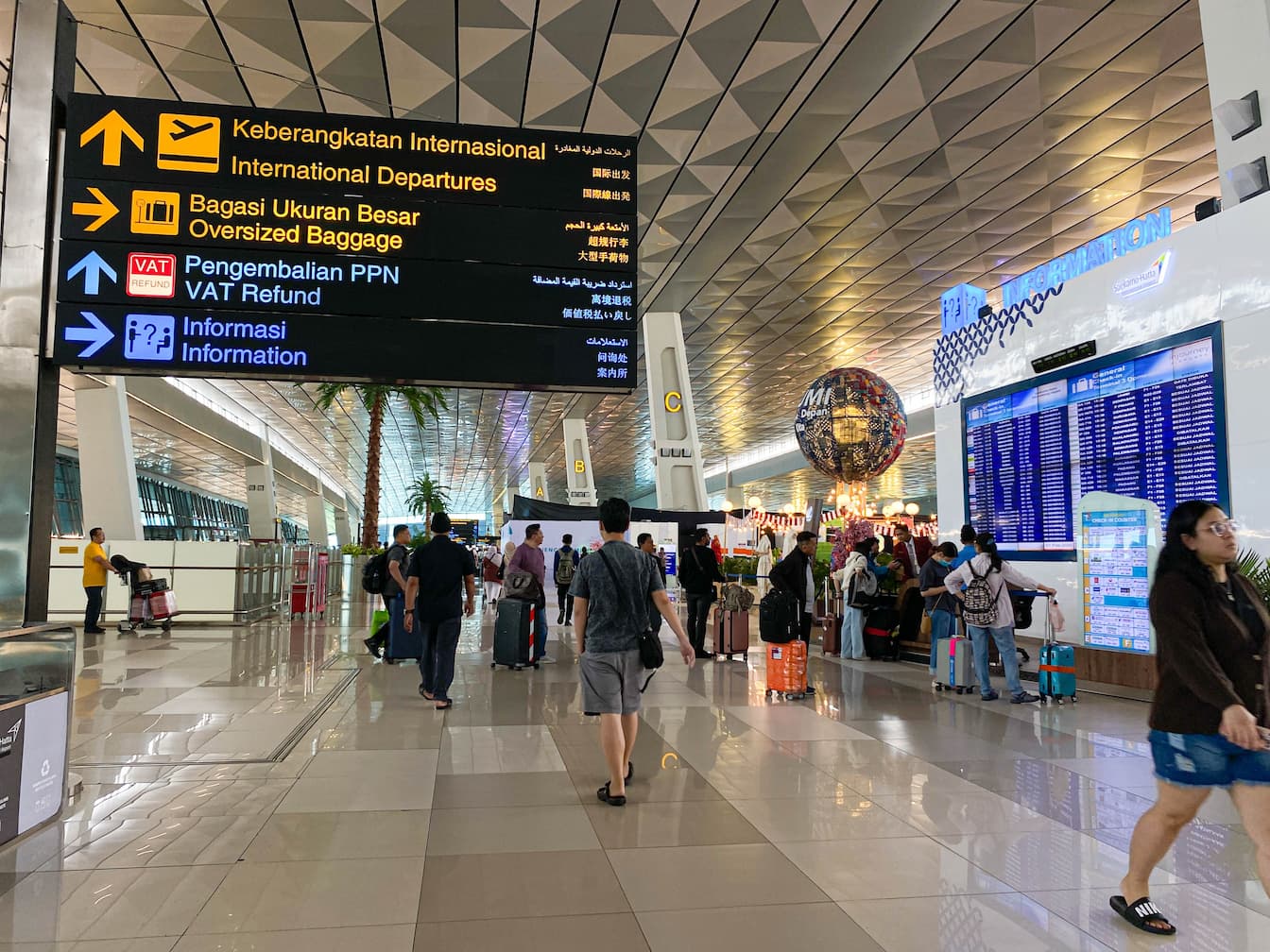 Kenapa Kereta Bandara Jadi Andalan Para Traveler? + DOKU.Promo