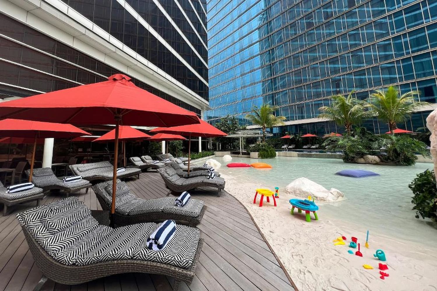 Trans Luxury Hotel - DOKU.Promo